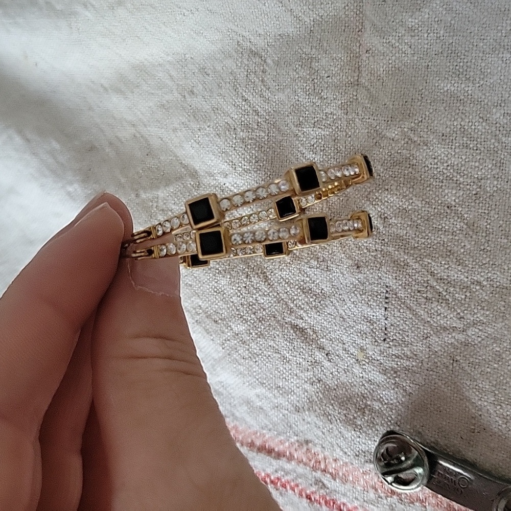 Akkad earrings